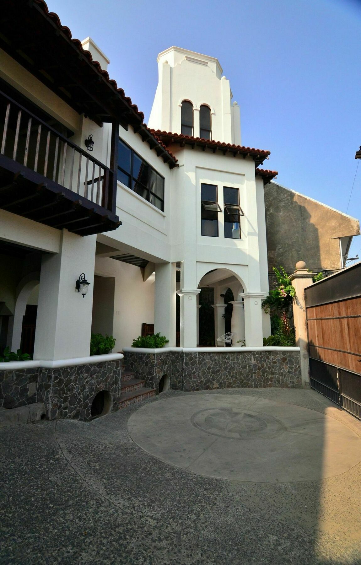 Versteeg Vacations - Fontana Residences セブ市 エクステリア 写真